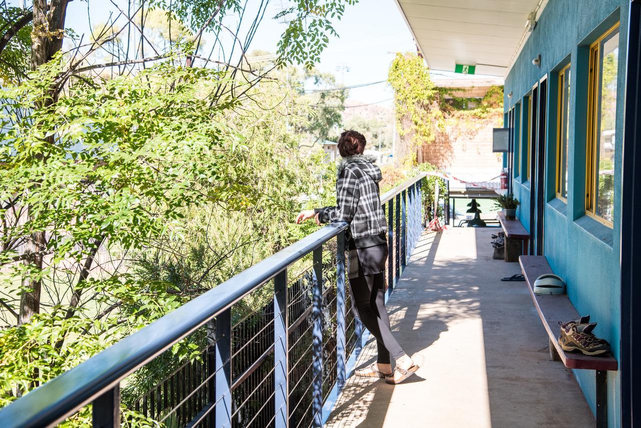 Jump Inn Alice Budget Accommodation Alice Springs Esterno foto