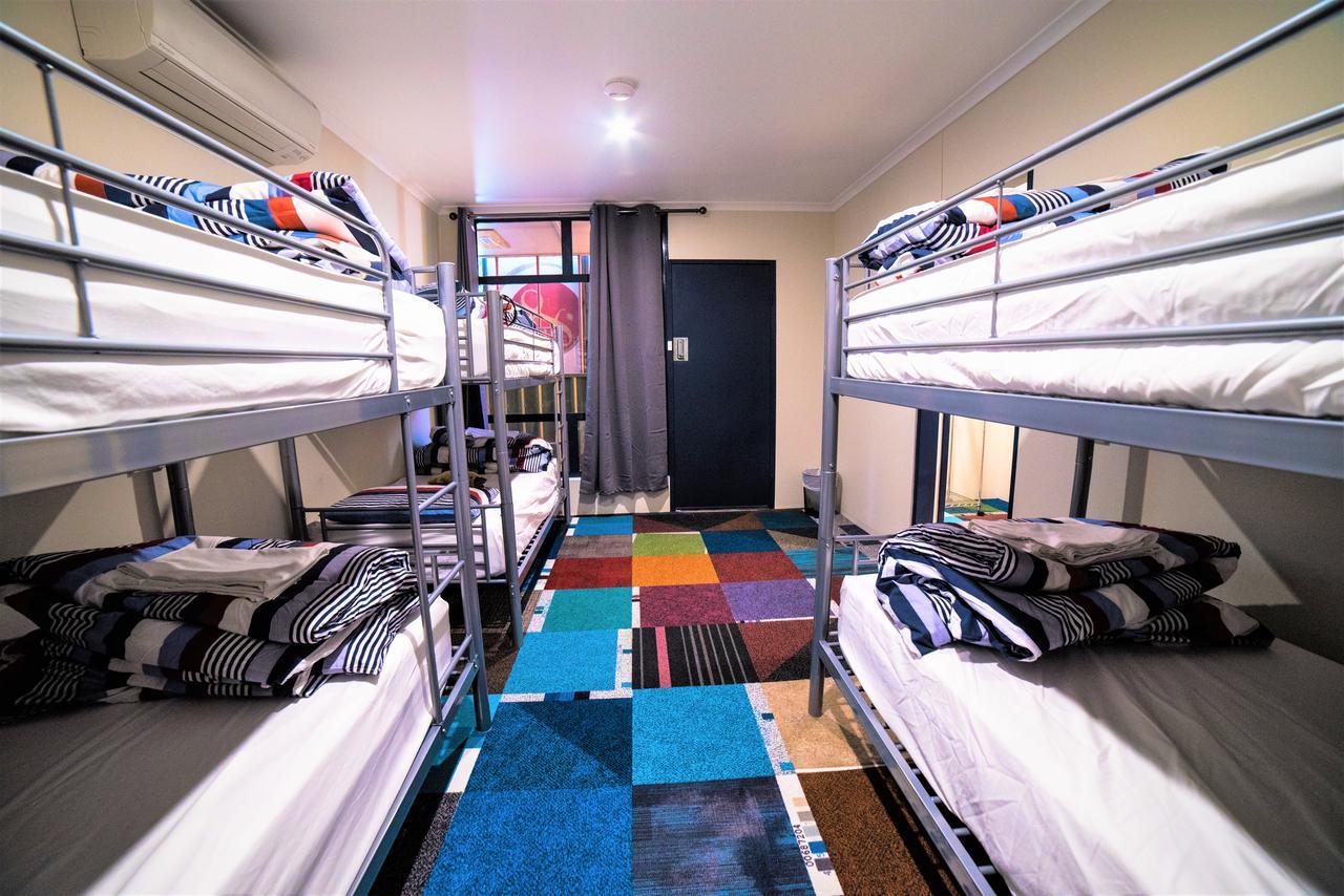 Jump Inn Alice Budget Accommodation Alice Springs Esterno foto