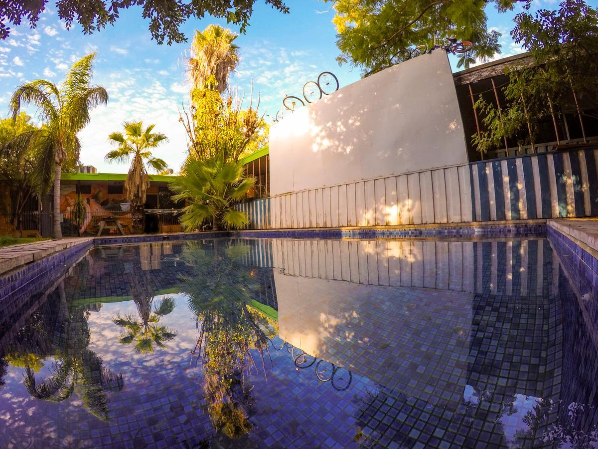 Jump Inn Alice Budget Accommodation Alice Springs Esterno foto